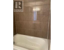 2439 Nutgrove Avenue, Ottawa, ON K2J0X4 Photo 10