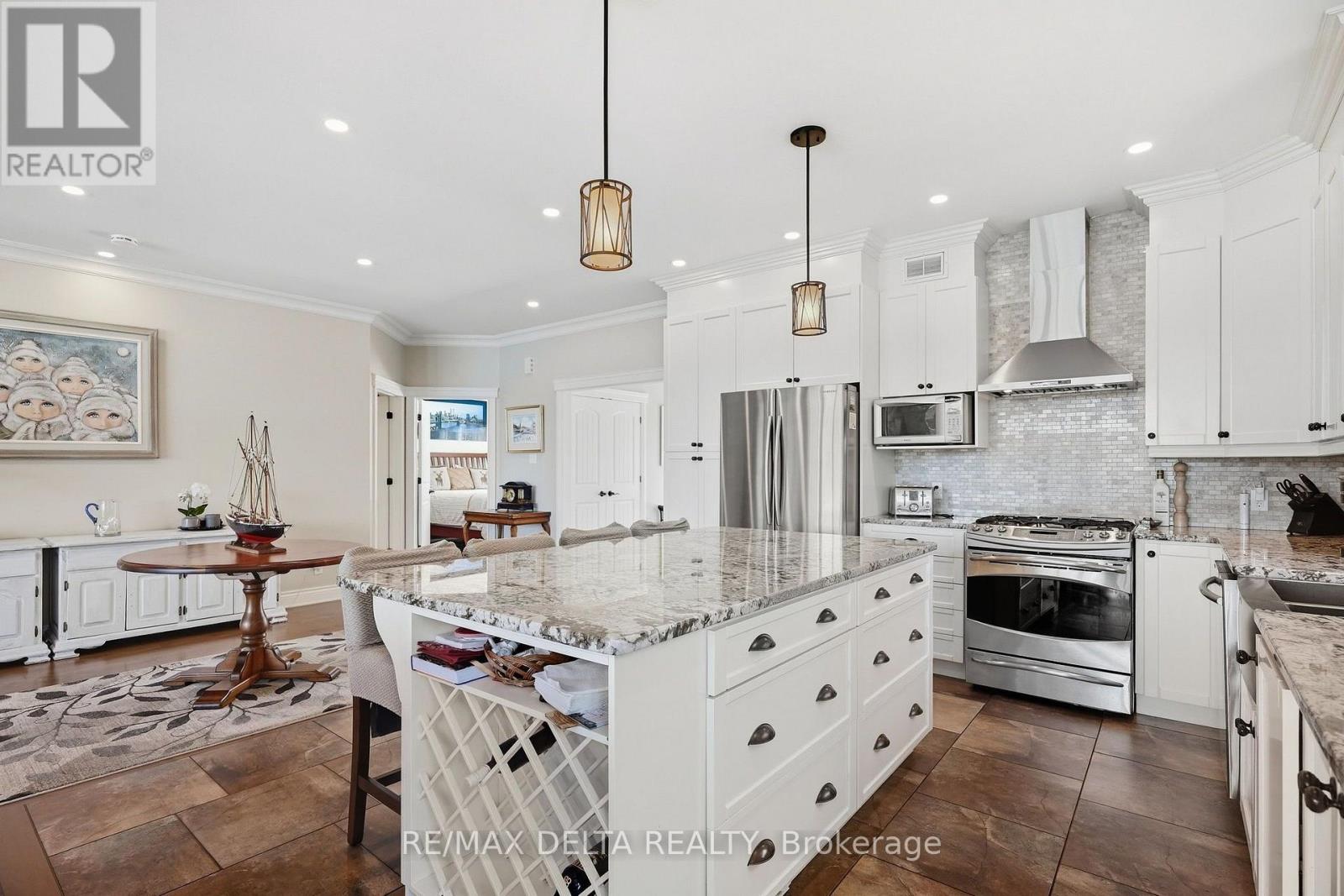 2416 BAY ROAD - 25