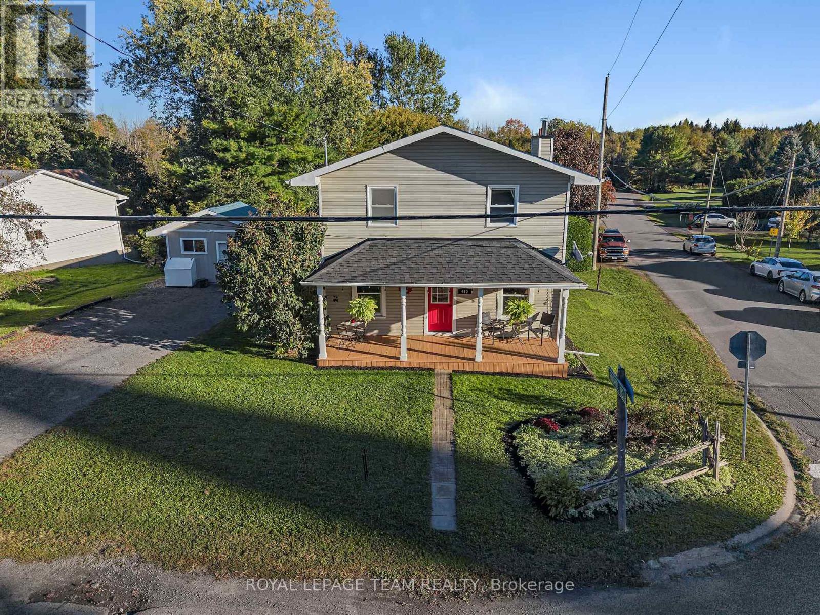 410 CLOTHIER STREET W - 1