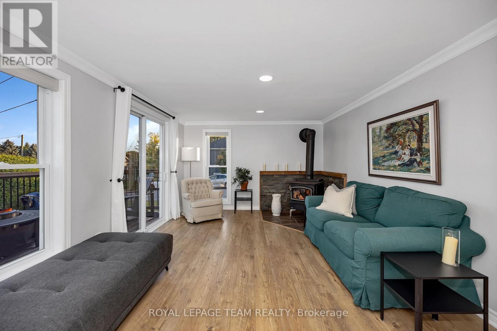 410 CLOTHIER STREET W - Image 15