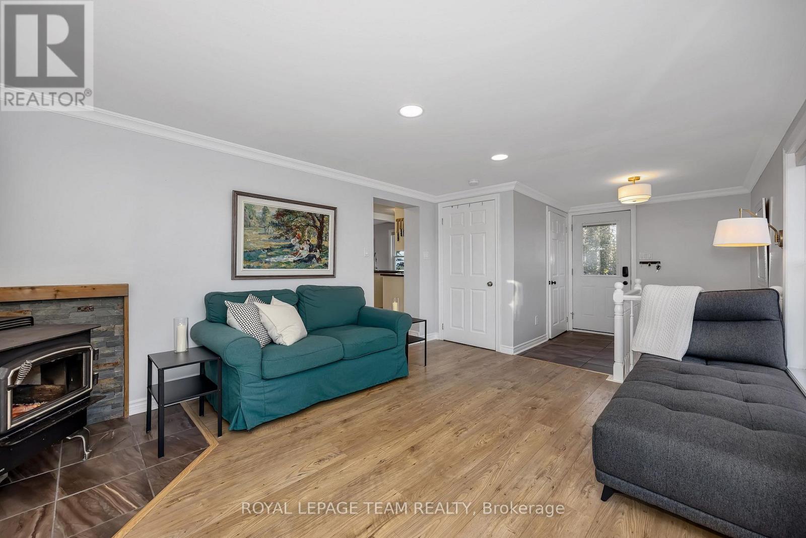 410 CLOTHIER STREET W - Image 16