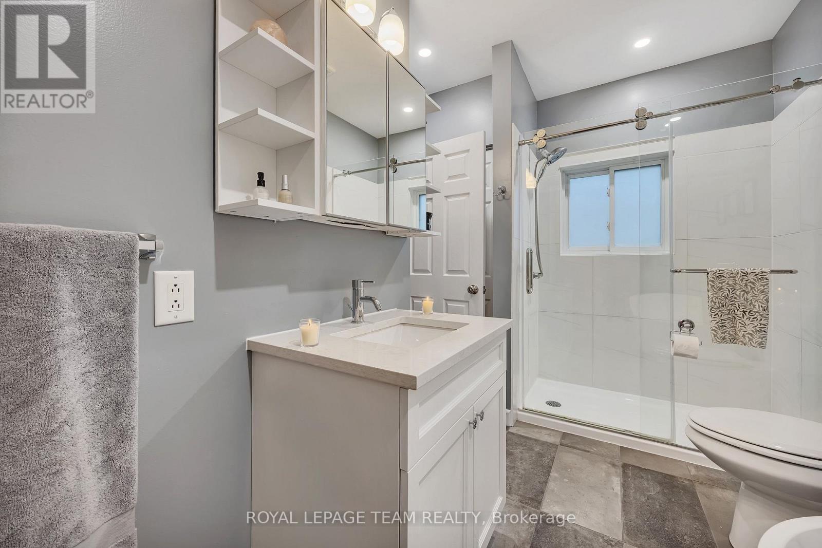 410 CLOTHIER STREET W - Image 30