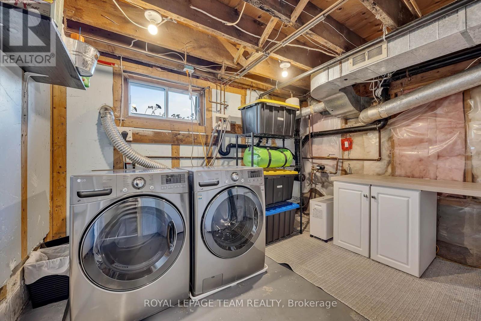 410 CLOTHIER STREET W - Image 34