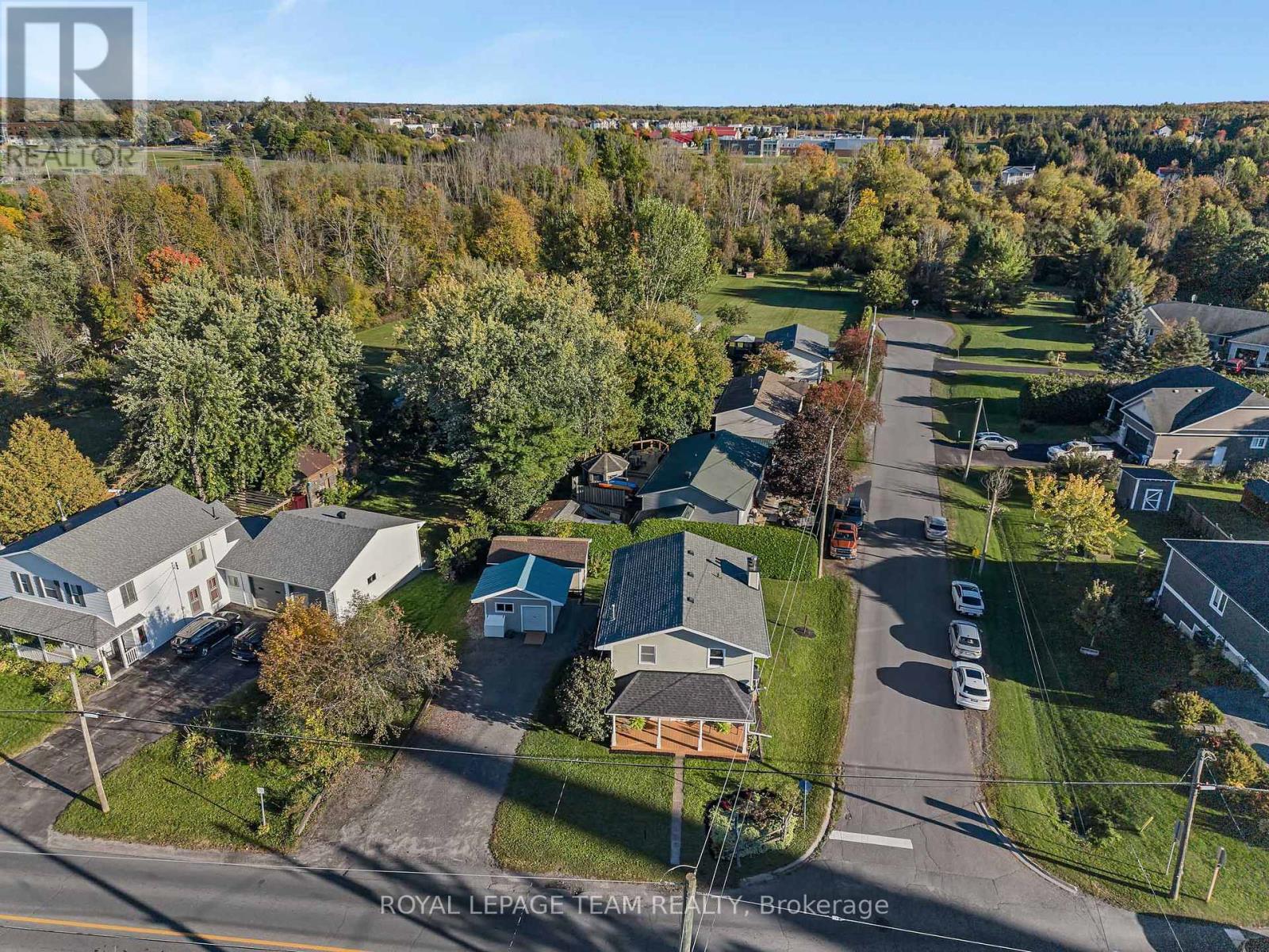 410 CLOTHIER STREET W - Image 40
