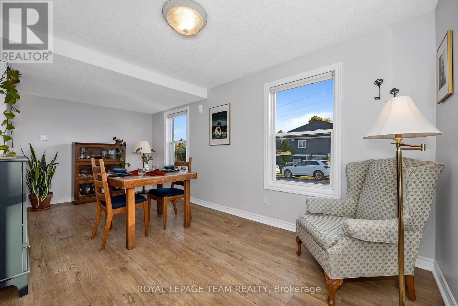 410 CLOTHIER STREET W - Image 7