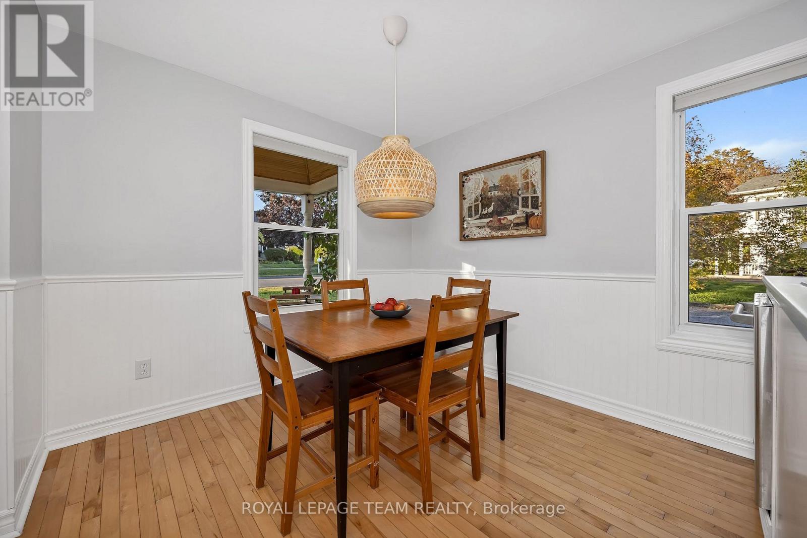410 CLOTHIER STREET W - Image 9