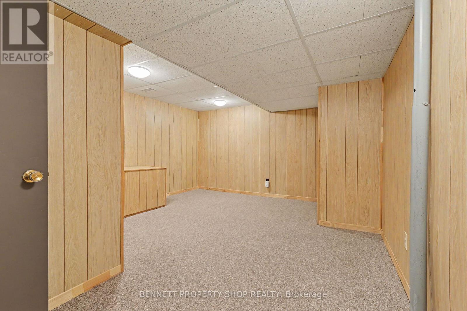 1486 RIDGEBROOK DRIVE - 17
