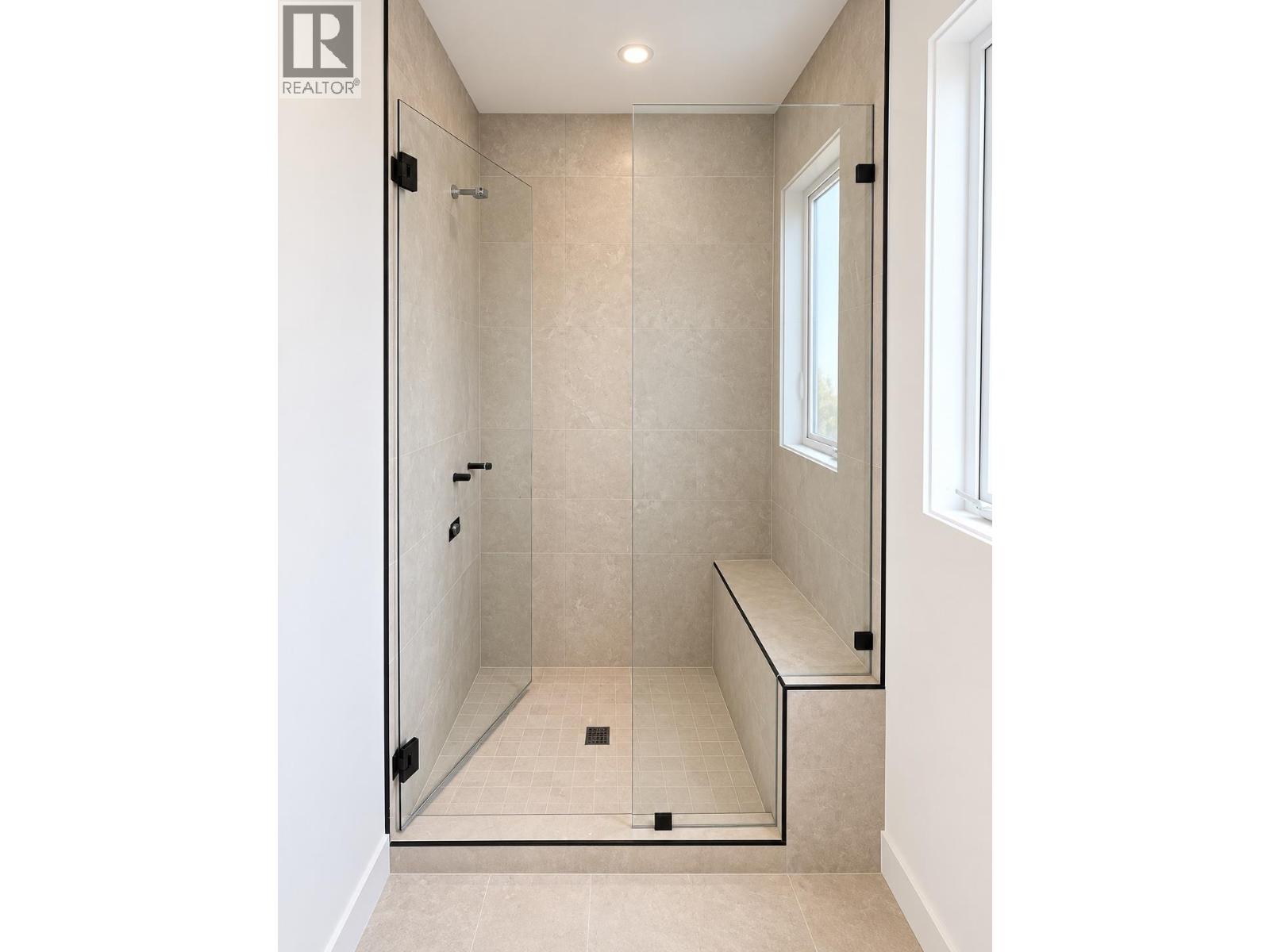  3746 Morningside Drive, West Kelowna