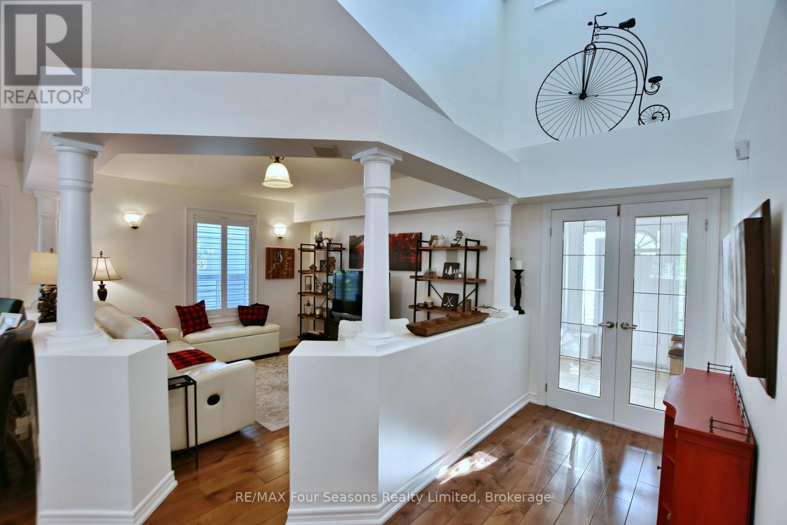 32 Nettleton Court — photo 10