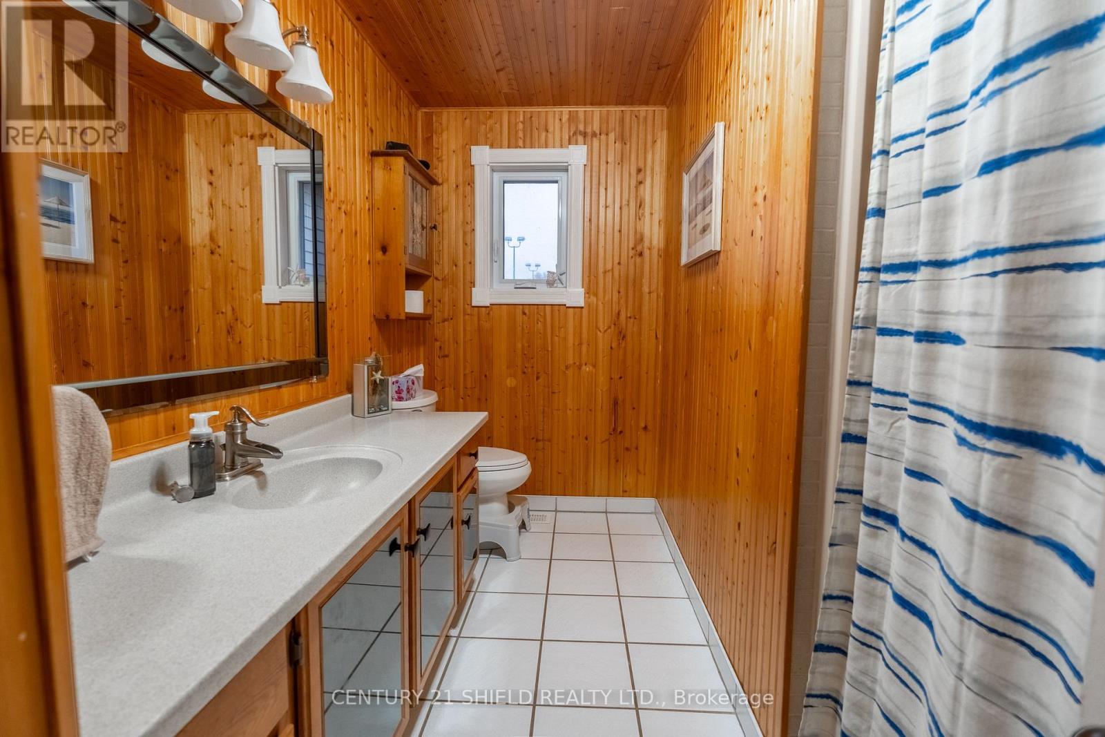 434 HILBERT AVENUE - 11