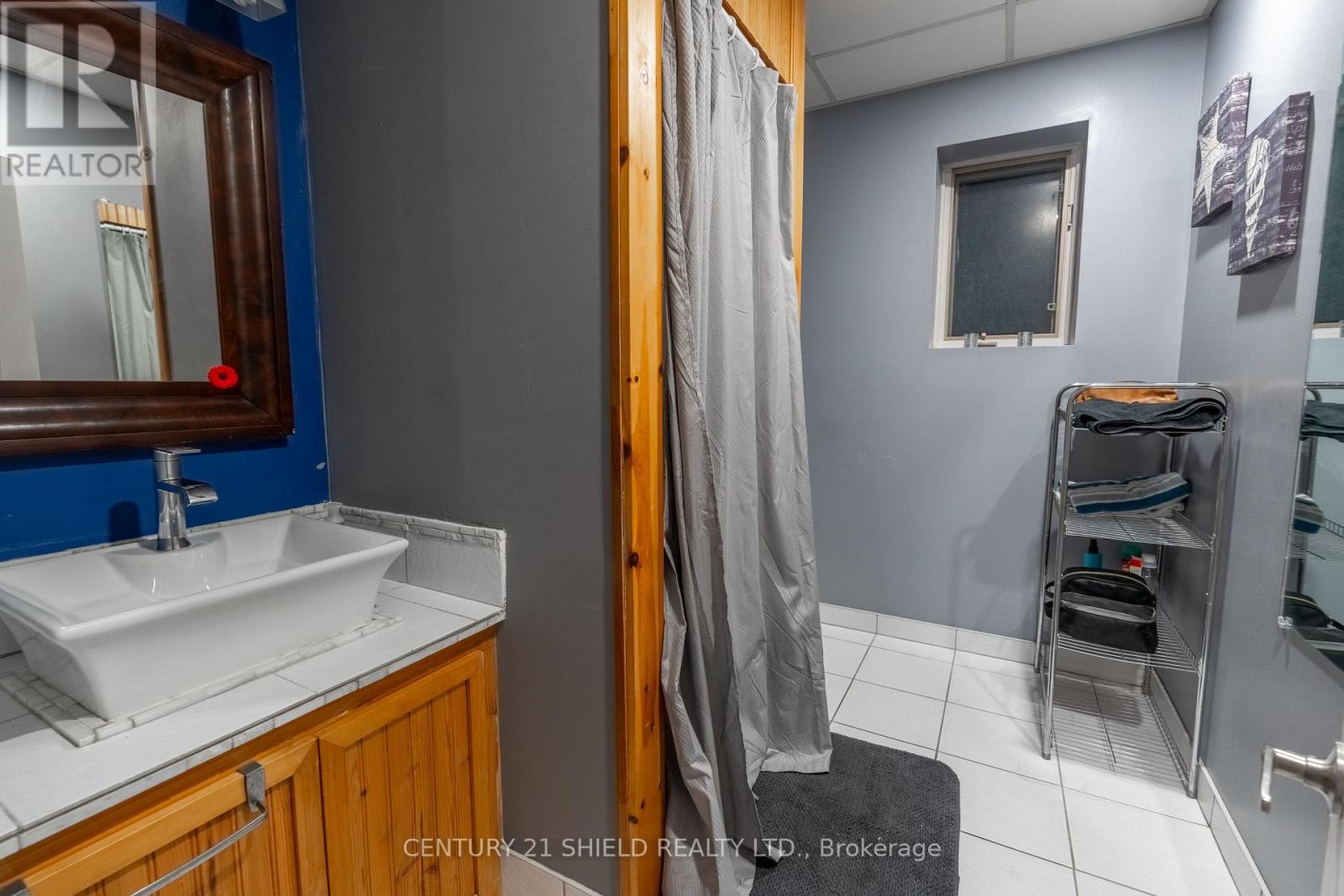 434 HILBERT AVENUE - 16