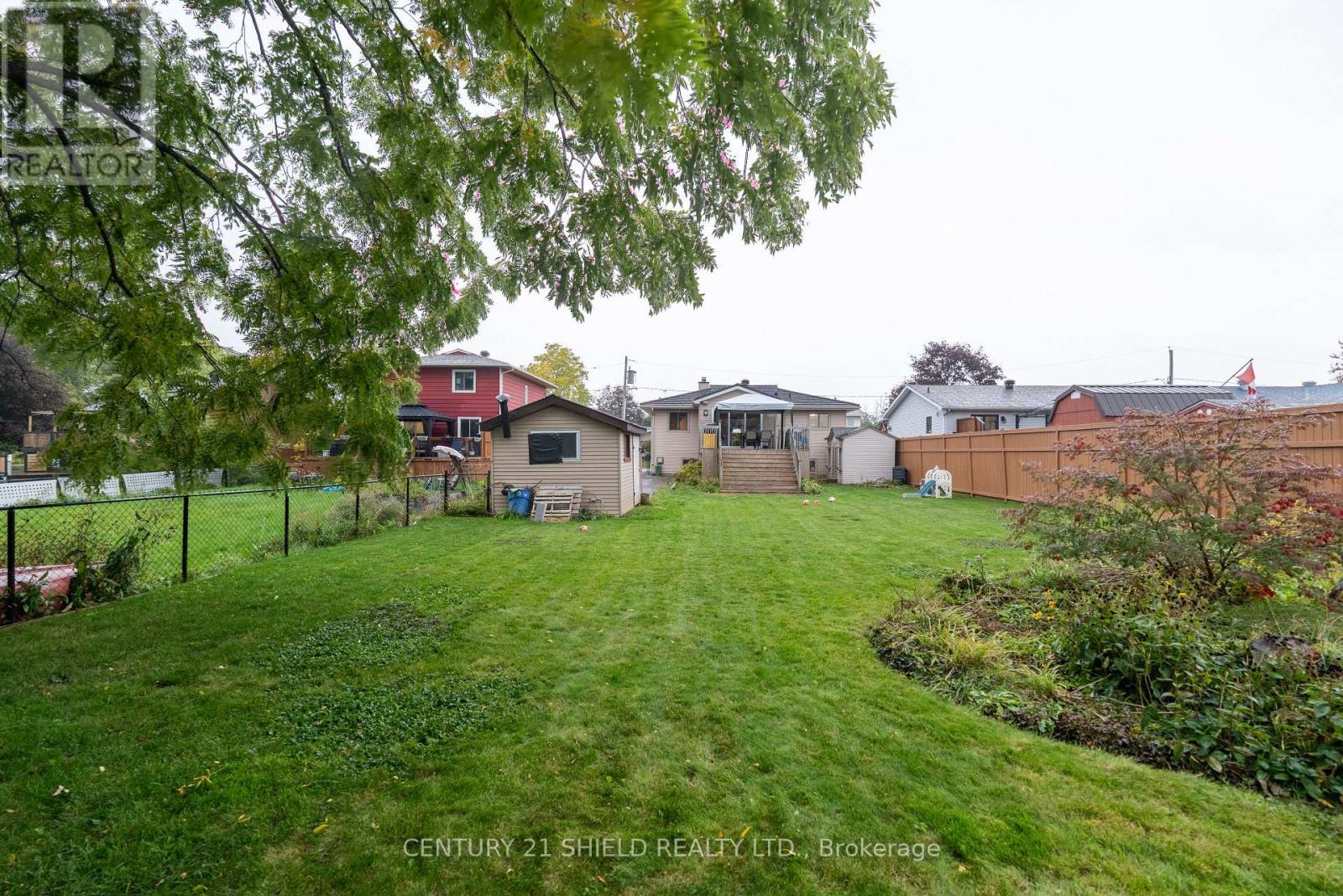 434 HILBERT AVENUE - 18