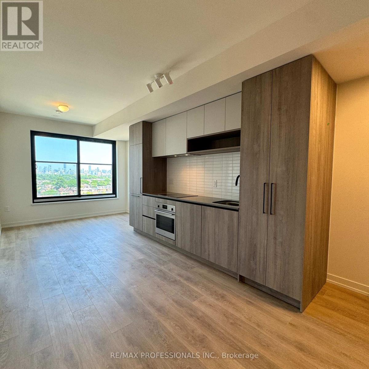 181 Sterling Road — photo 8