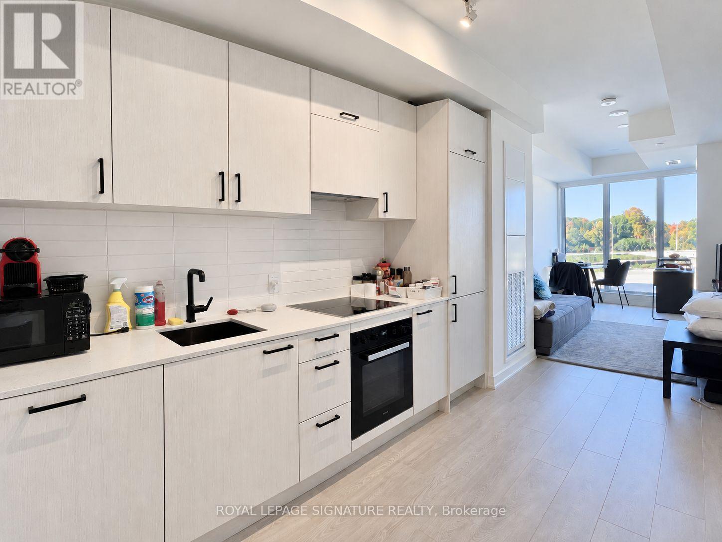 1 Kyle Lowry Road — photo 4