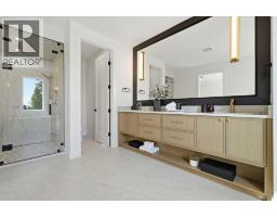 2131 29 Avenue SW - photo 38