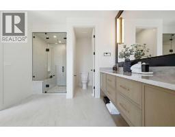2131 29 Avenue SW - photo 39