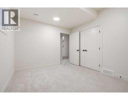 2131 29 Avenue SW - photo 43