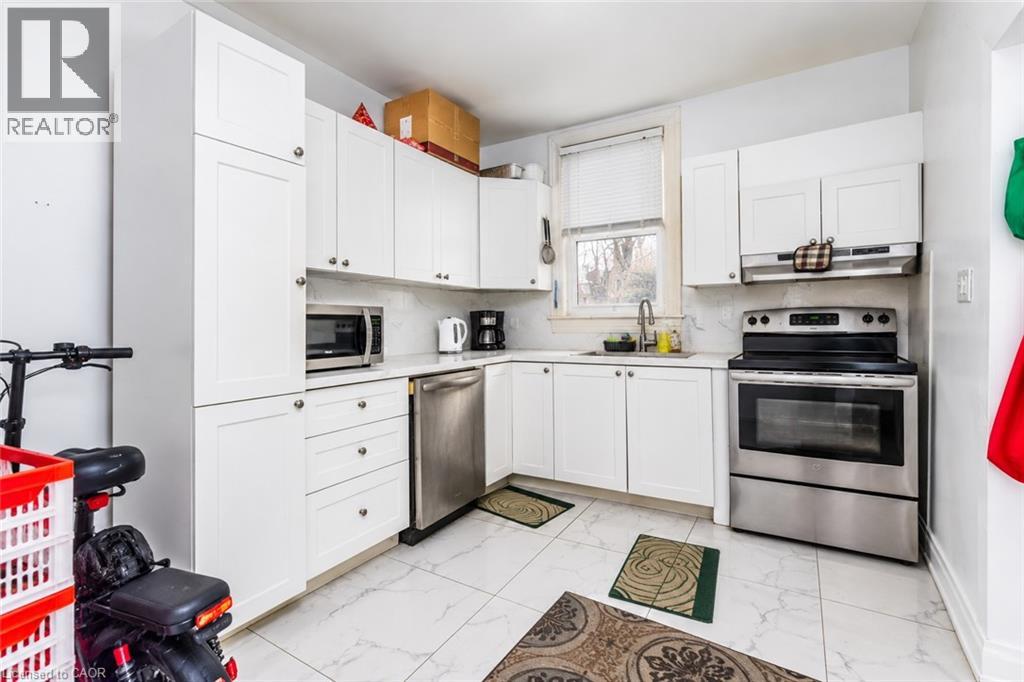 179 Wilson Street — photo 8