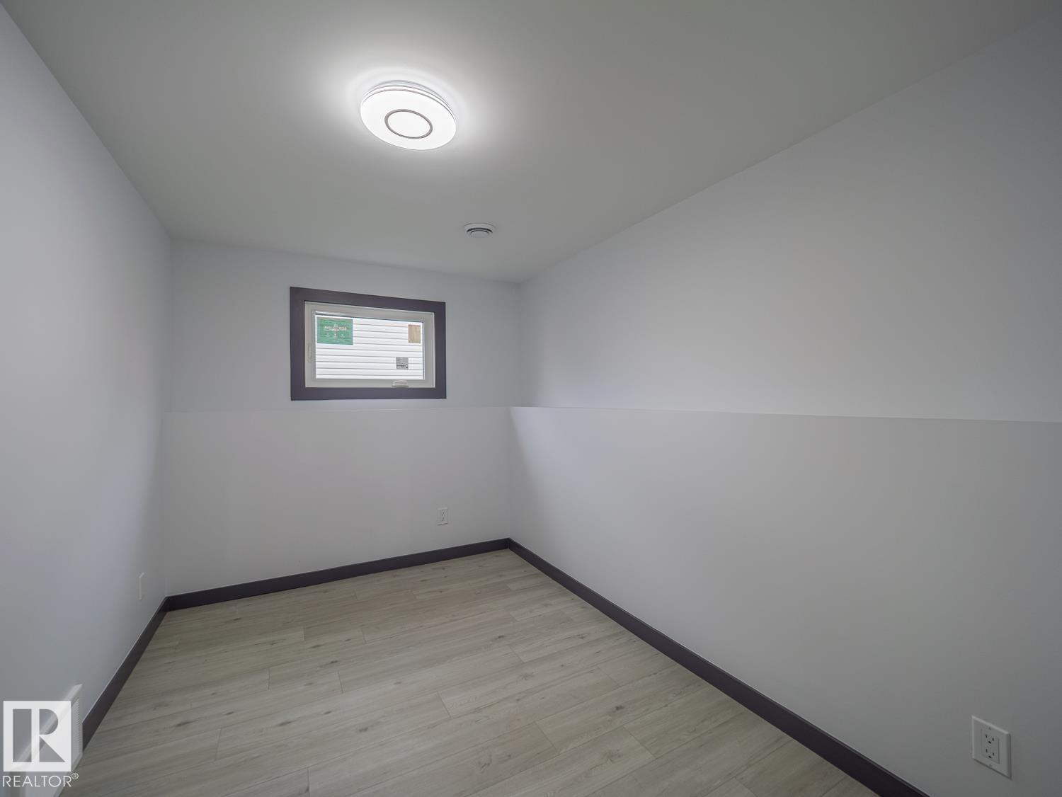 7328 183B Street NW, Lymburn — photo 18 of 30: Property photo