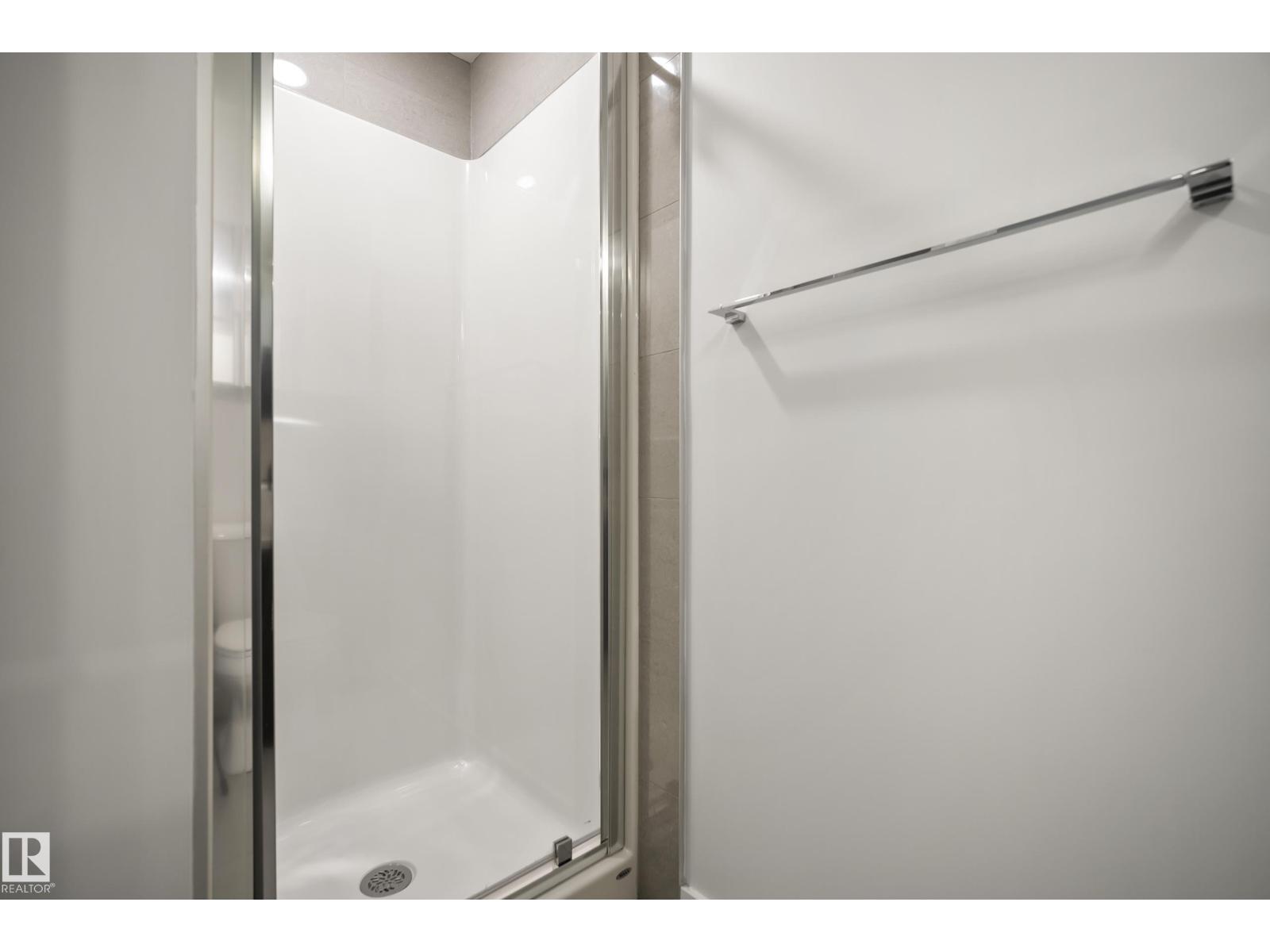 #1504 9720 106 ST NW - 19