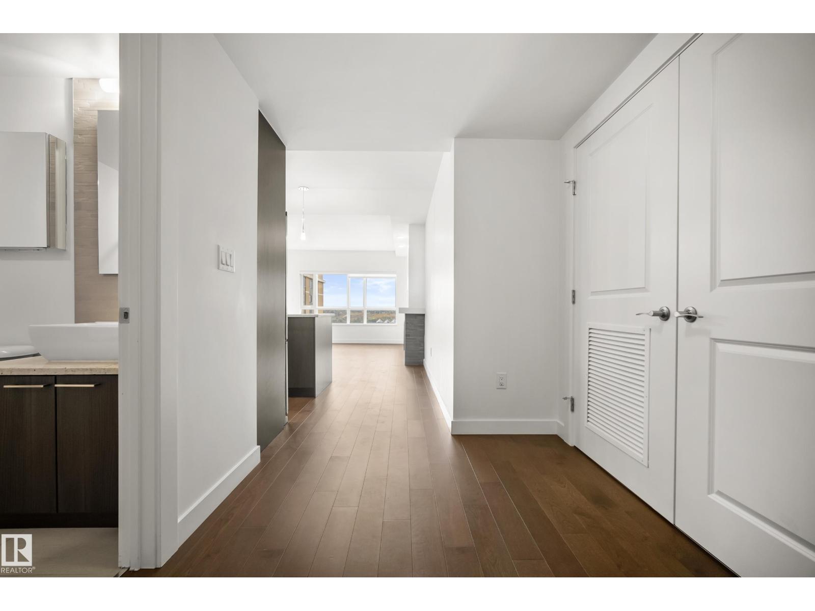 #1504 9720 106 ST NW - 2