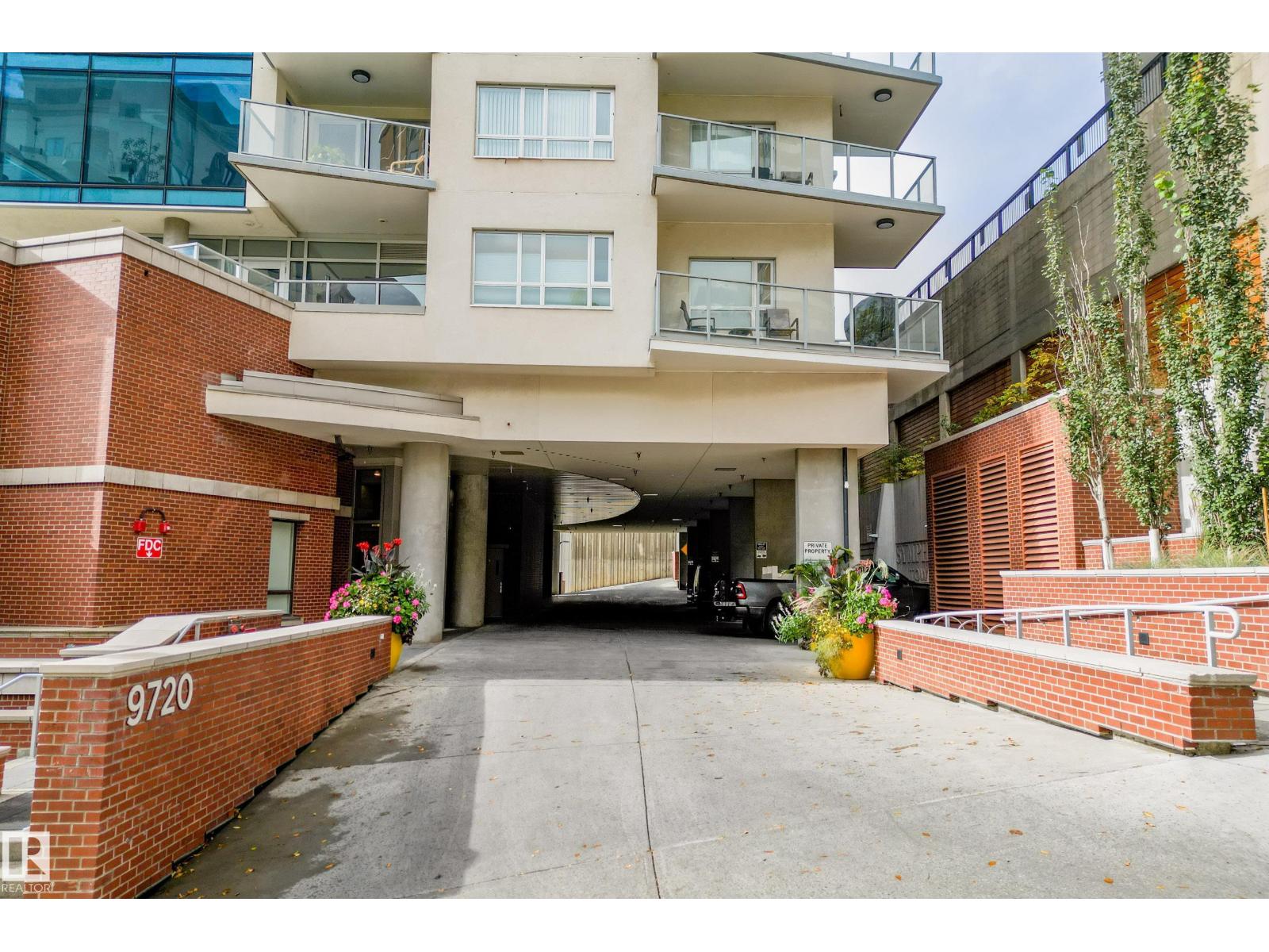 #1504 9720 106 ST NW - 50