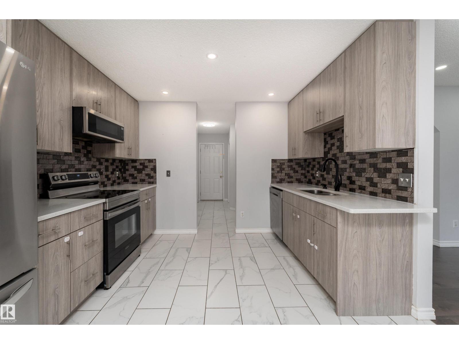 15406 138A ST NW - 8