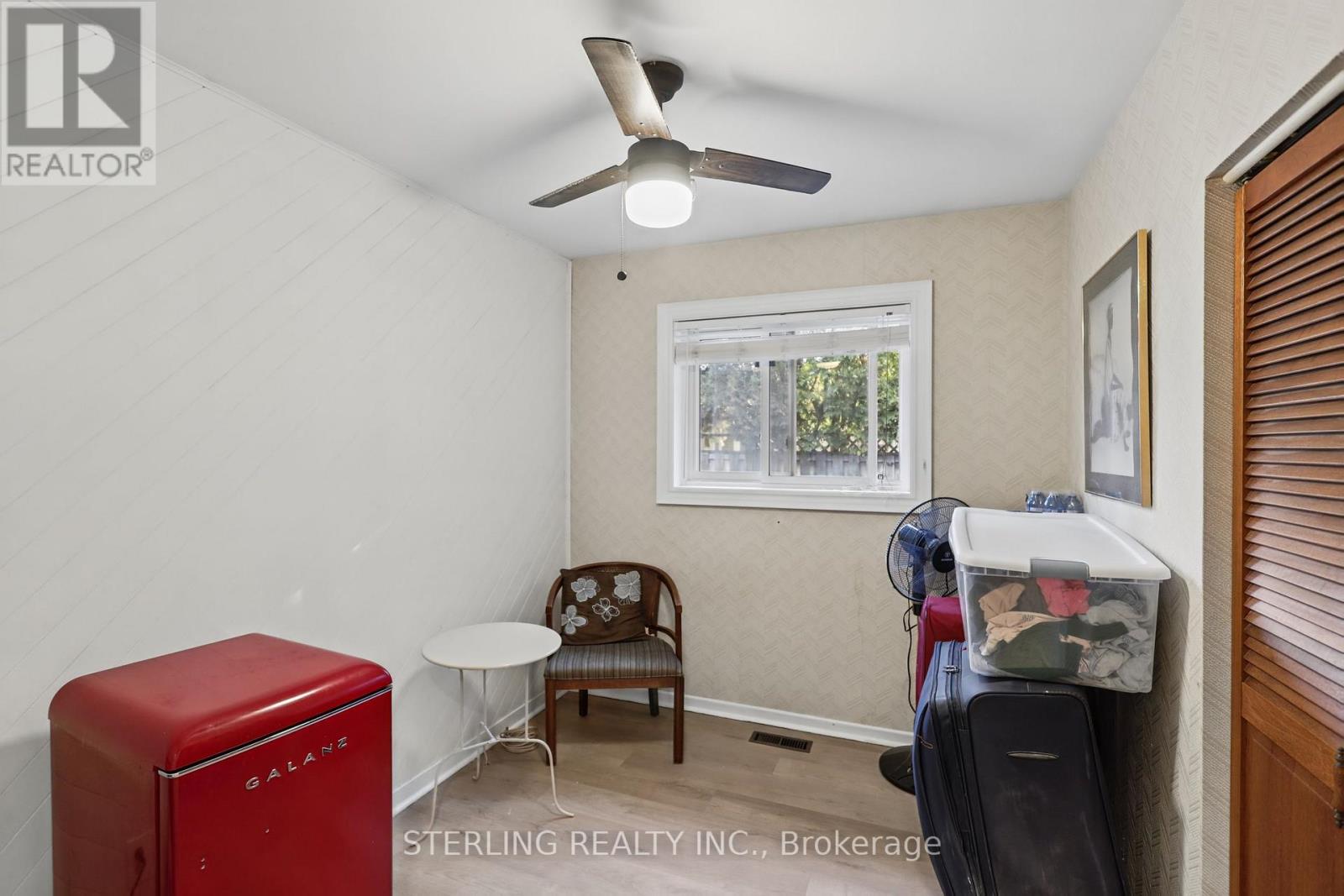 27 Oakmeadow Boulevard, Toronto, ON photo 14