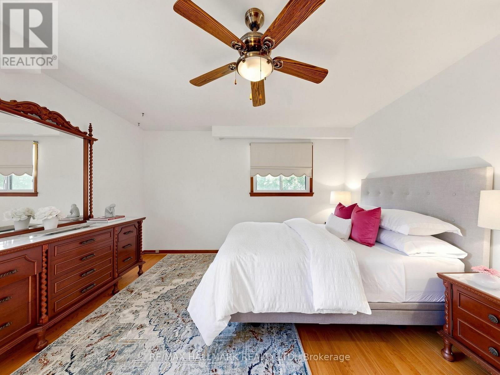 4 MULTIFLORA PLACE - 18