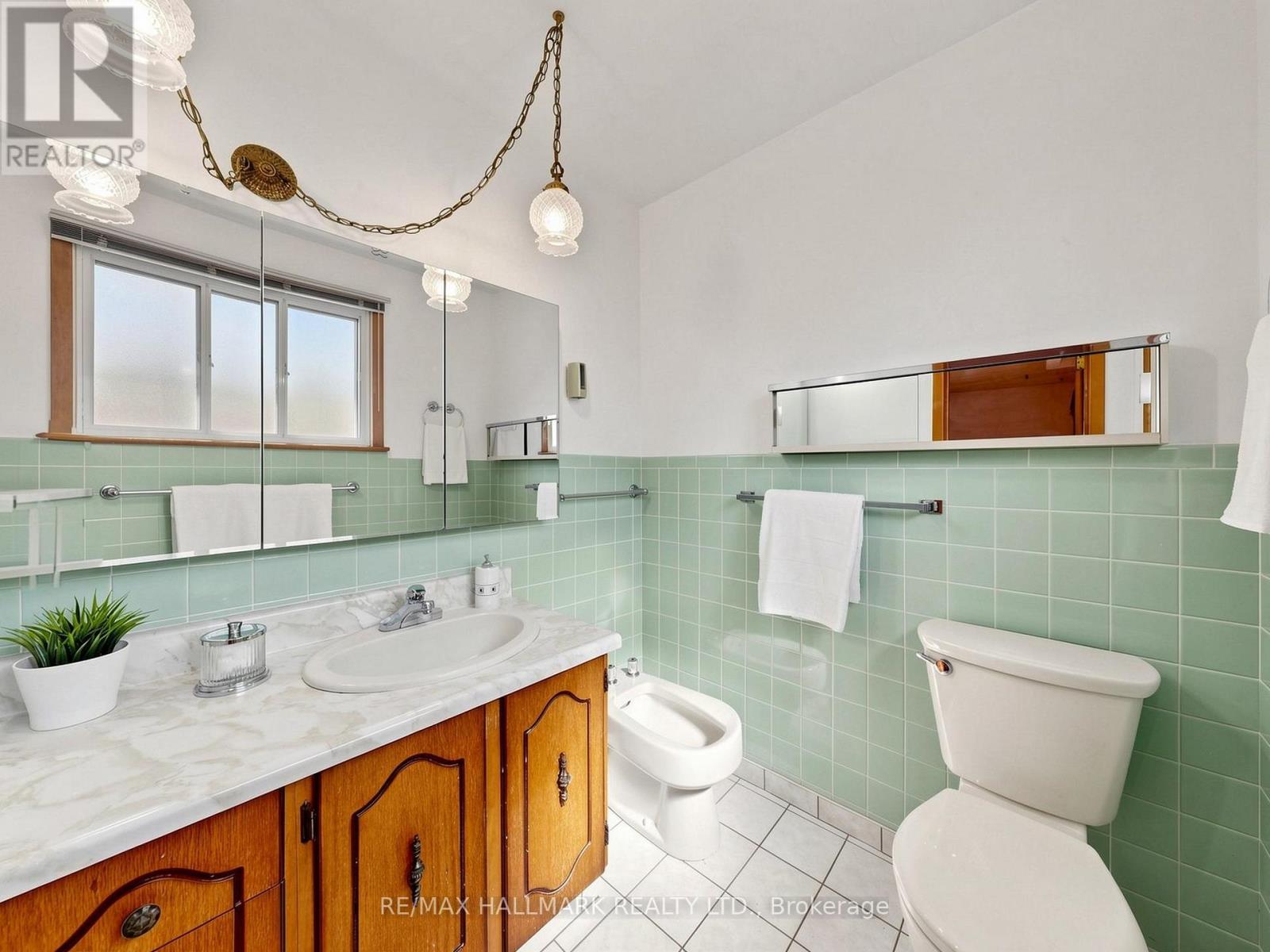 4 MULTIFLORA PLACE - 20