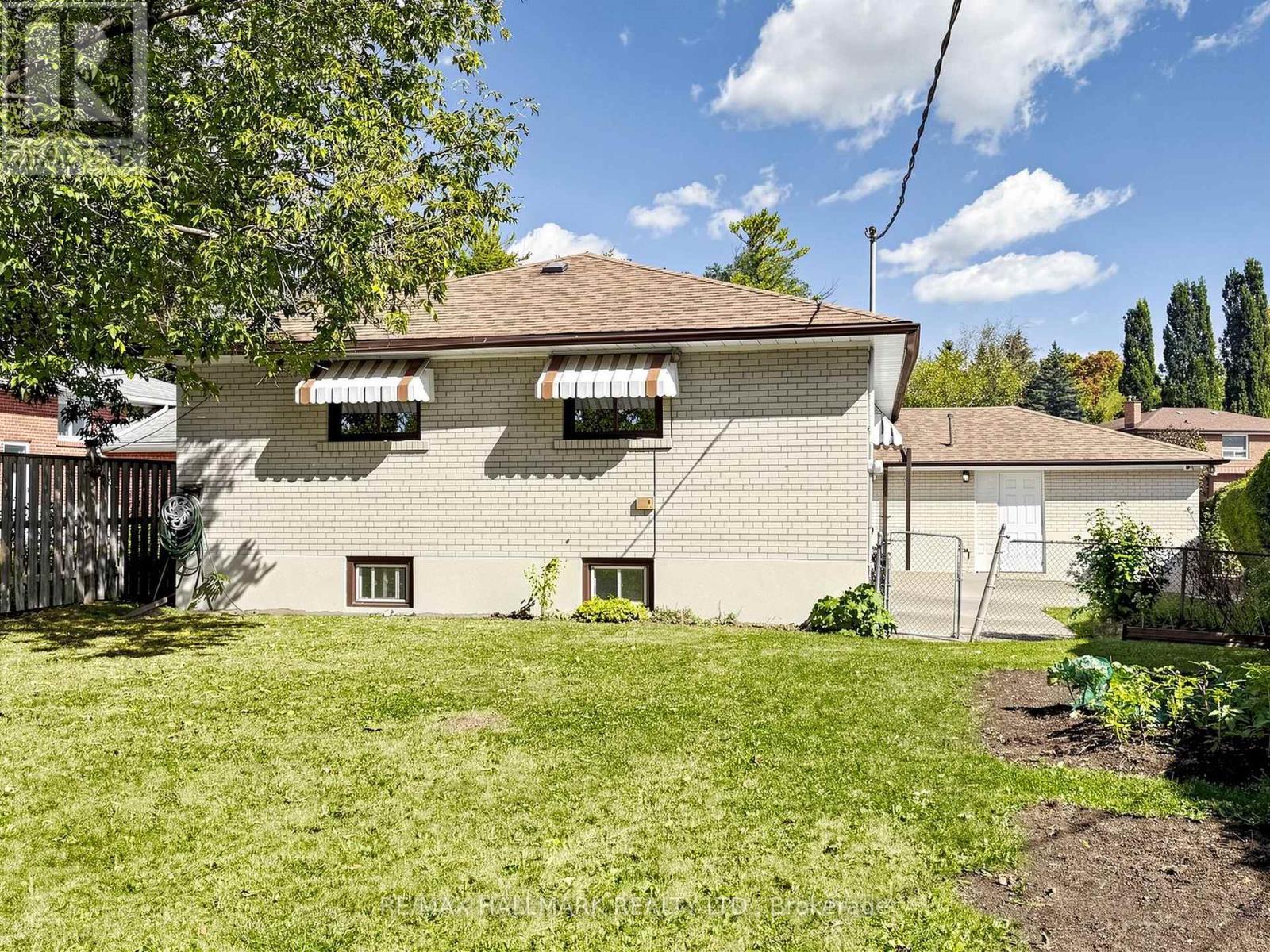 4 MULTIFLORA PLACE - 50