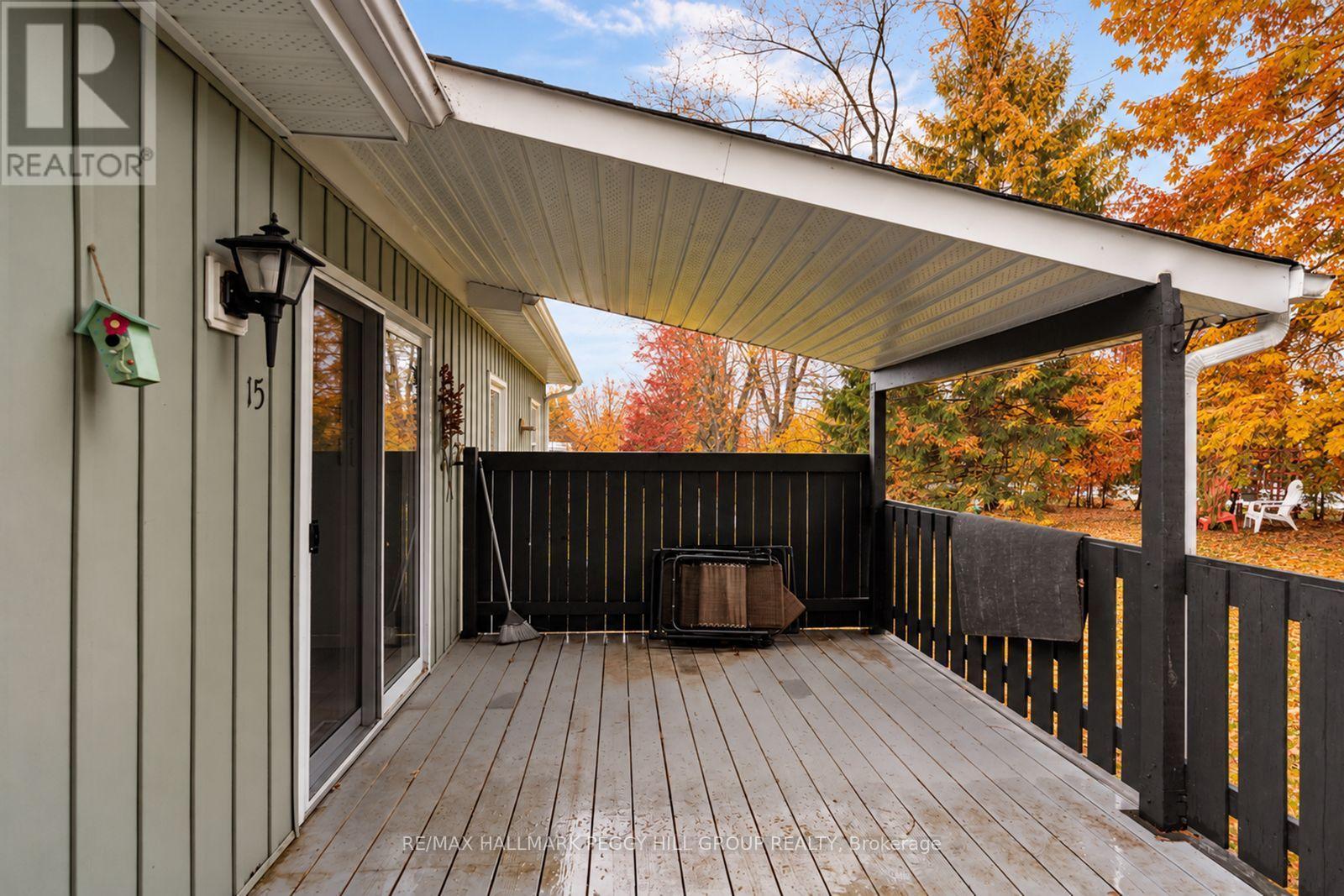 15 Cherrywood Lane, Innisfil, ON photo 12