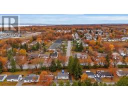 15 Cherrywood Lane, Innisfil, ON L9S1M9 Photo 14