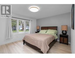 15 Cherrywood Lane, Innisfil, ON L9S1M9 Photo 7
