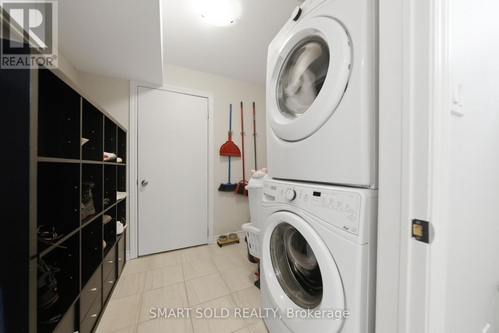 24 ANDES CRESCENT - 33