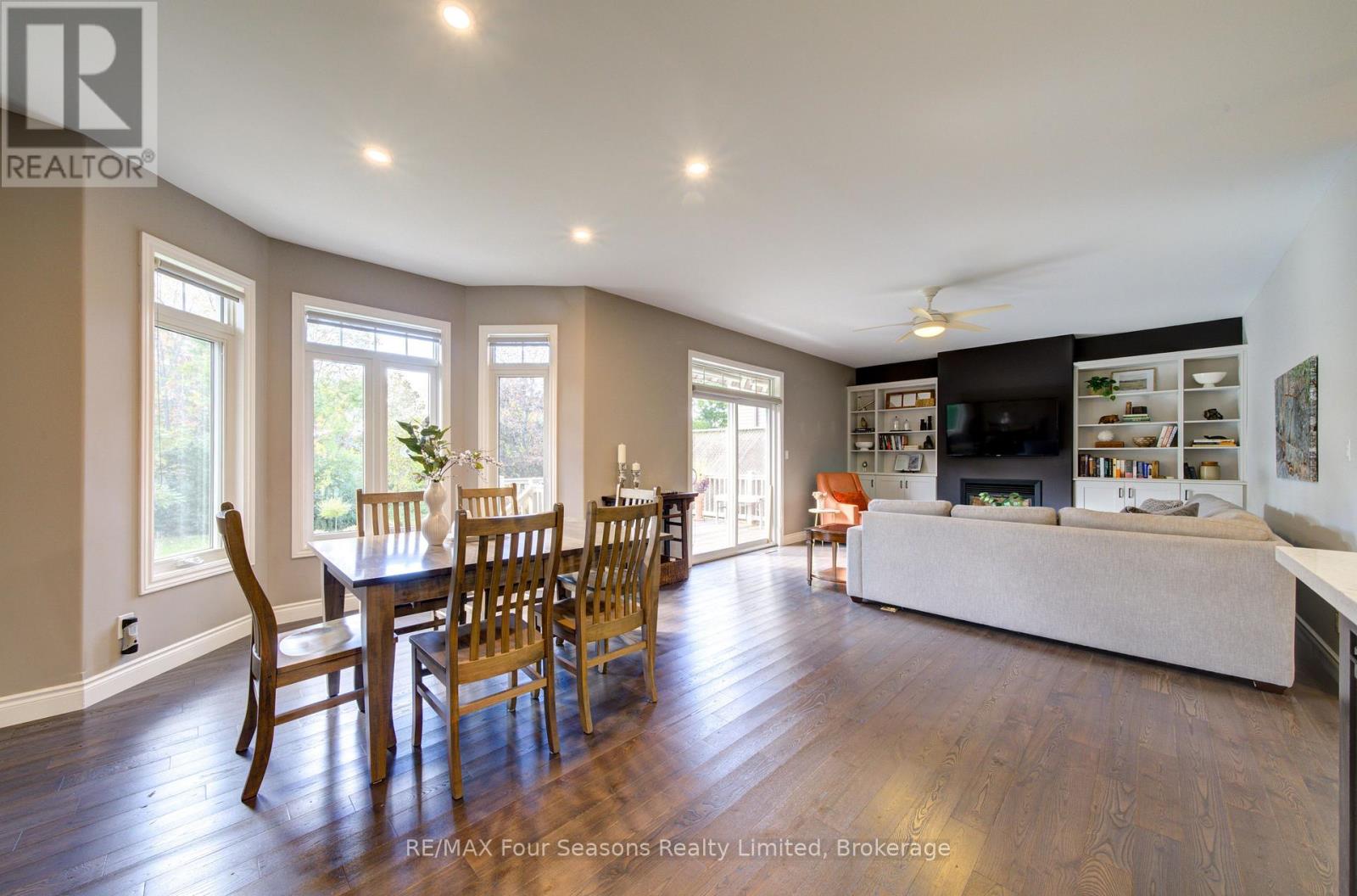 212 PEARSON STREET - 15