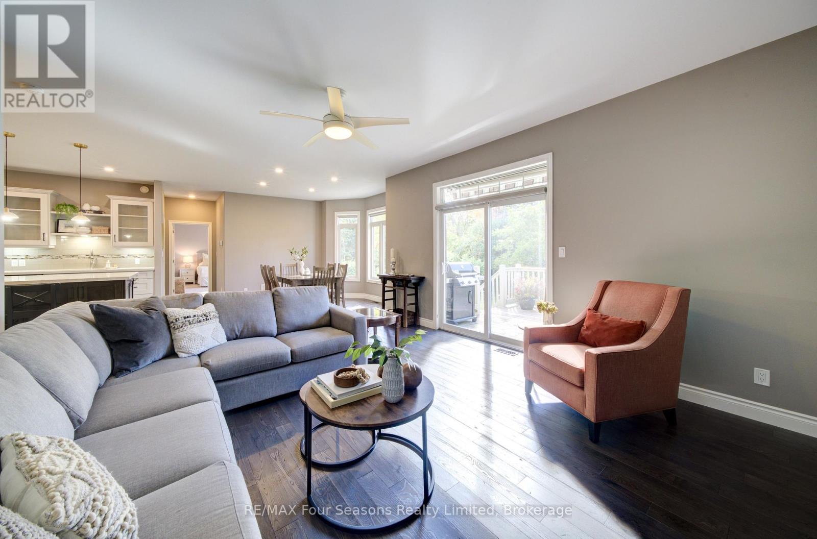 212 PEARSON STREET - 23