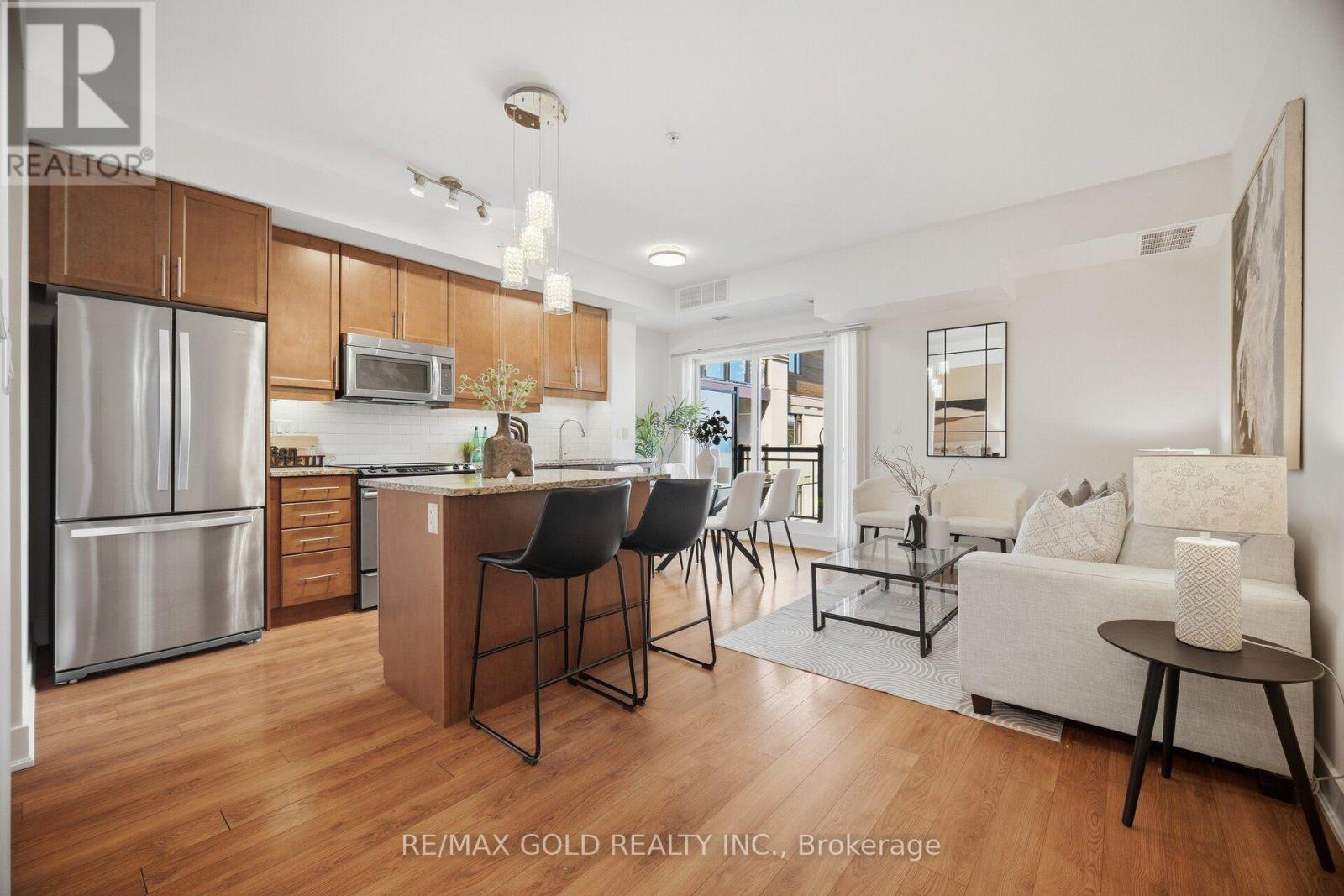 #324 128 GARDEN DRIVE - 3