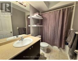 136 - 60 Fairwood Circle, Brampton, ON L6R0Y6 Photo 20
