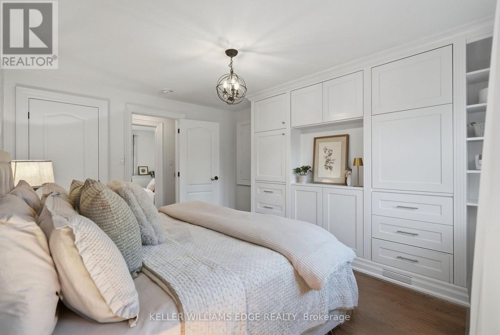 706 Brentwood Drive, Burlington, ON photo 22