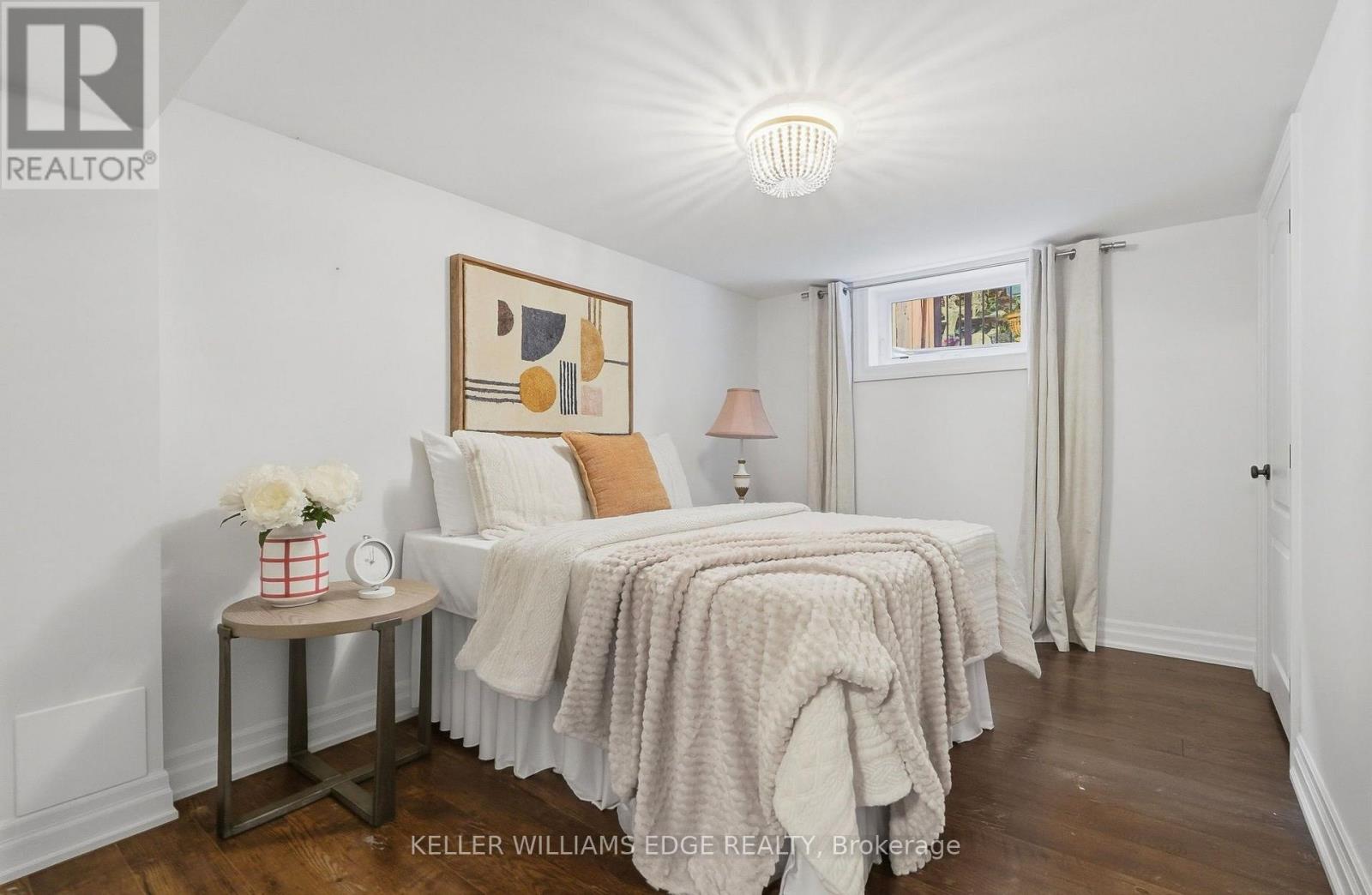 706 BRENTWOOD DRIVE - 32