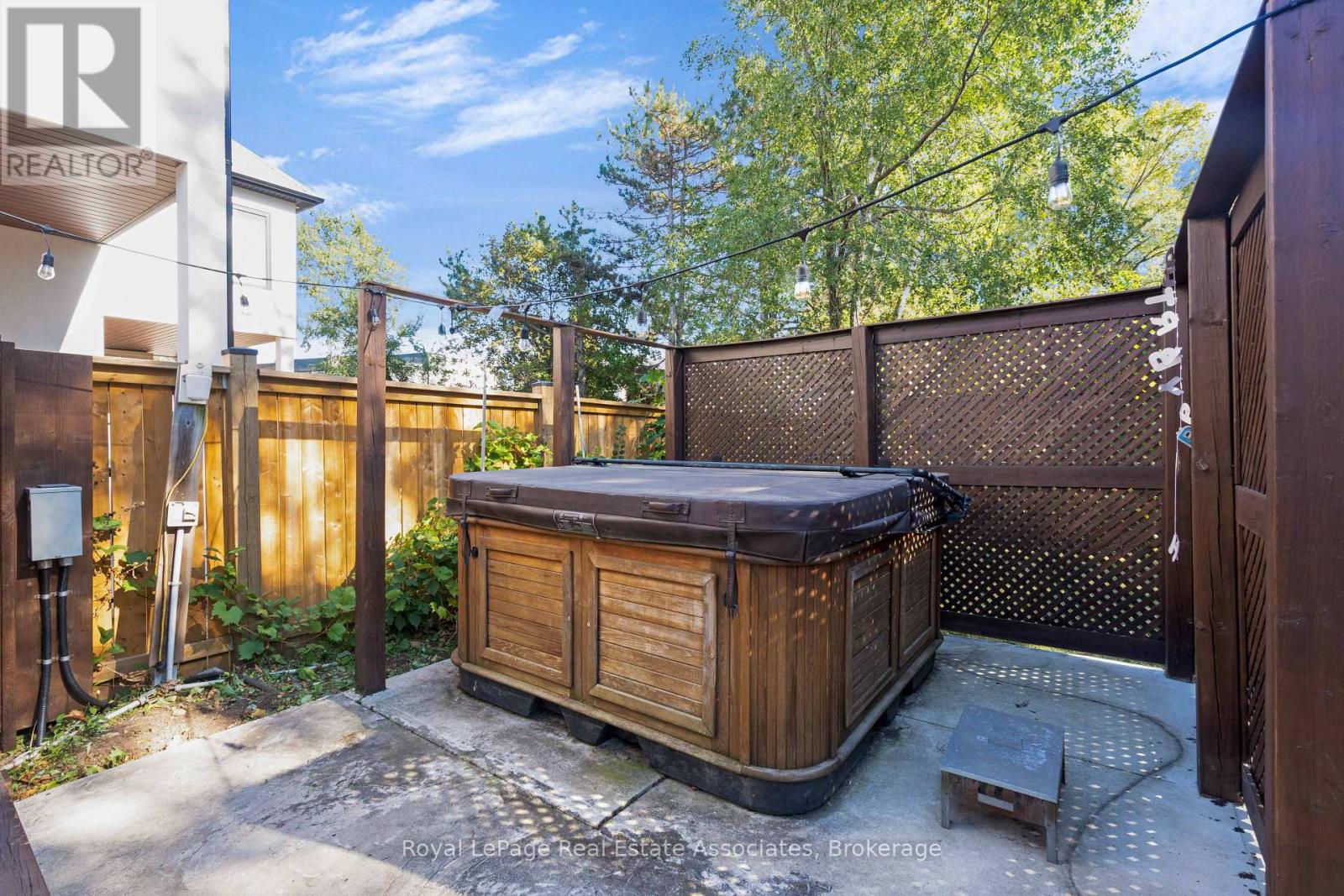 2086 BRIDGE ROAD - Image 38