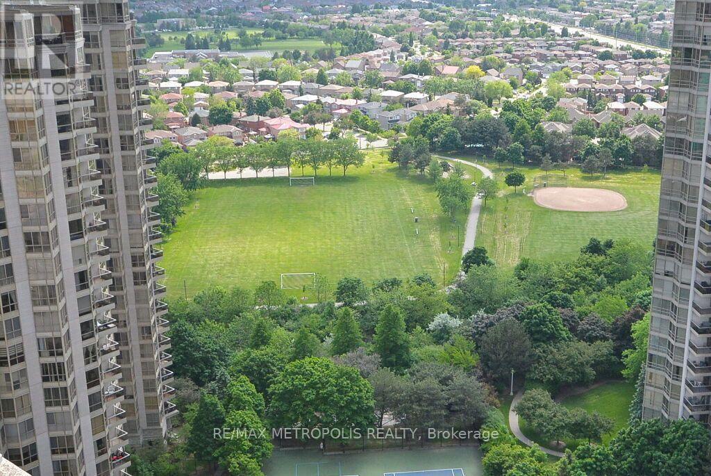 25 Kingsbridge Garden Circle — photo 26