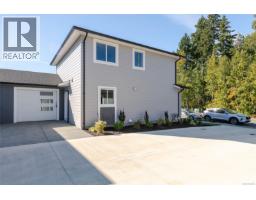 Bedroom - A 2317 Mcdonald Rd, Comox, BC V9M0C8 Photo 9