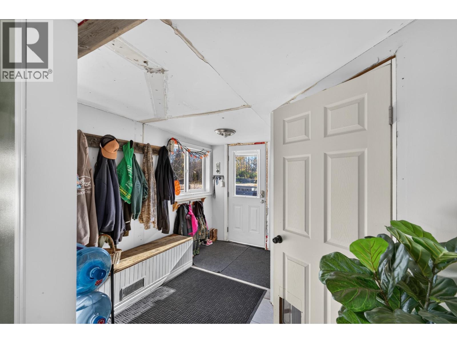 9961 HOLLY STREET - 3