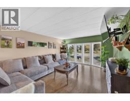 9961 Holly Street, Fort St  John, BC V1J8A8 Photo 8