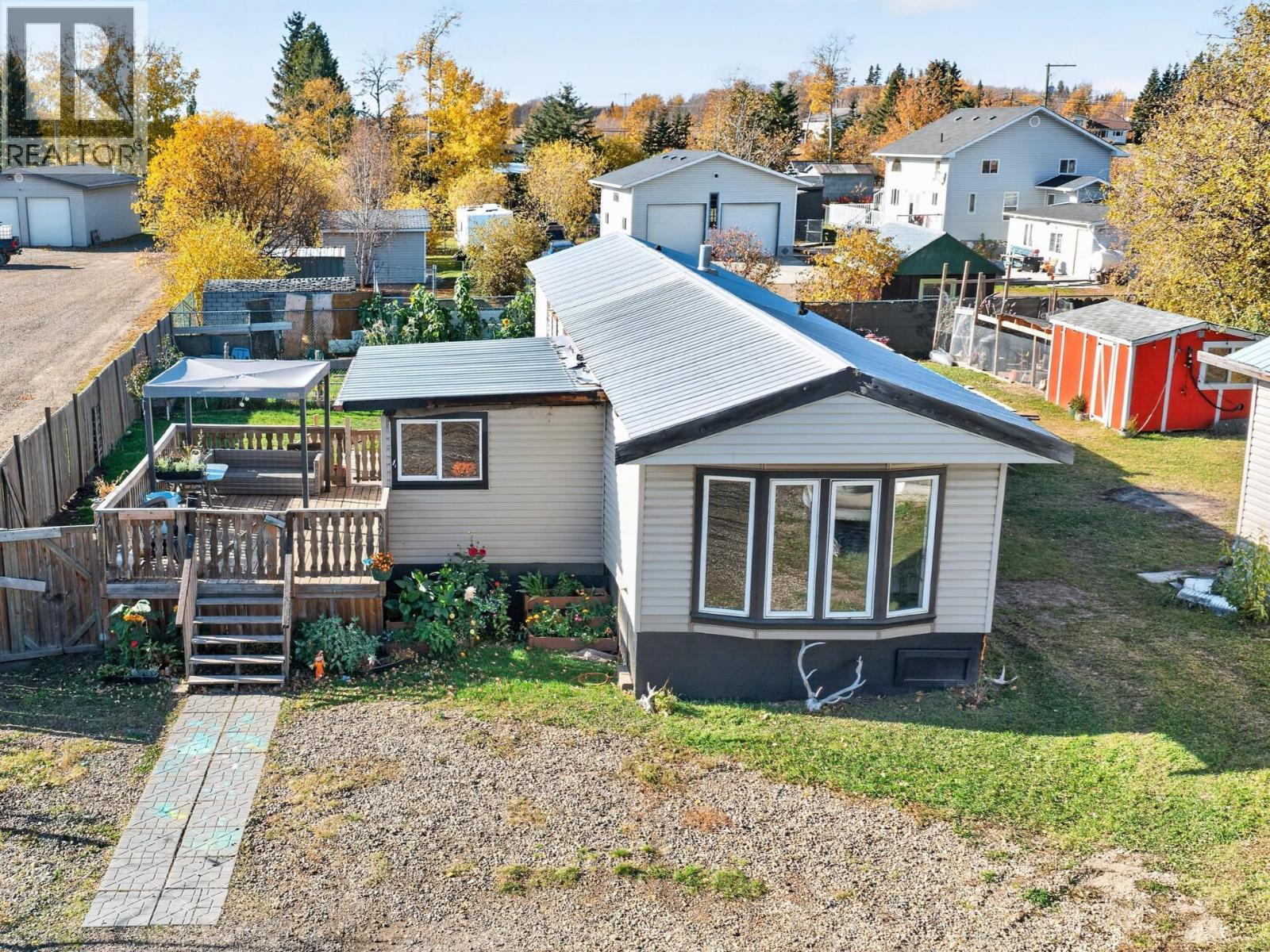 9961 HOLLY STREET - Image 25