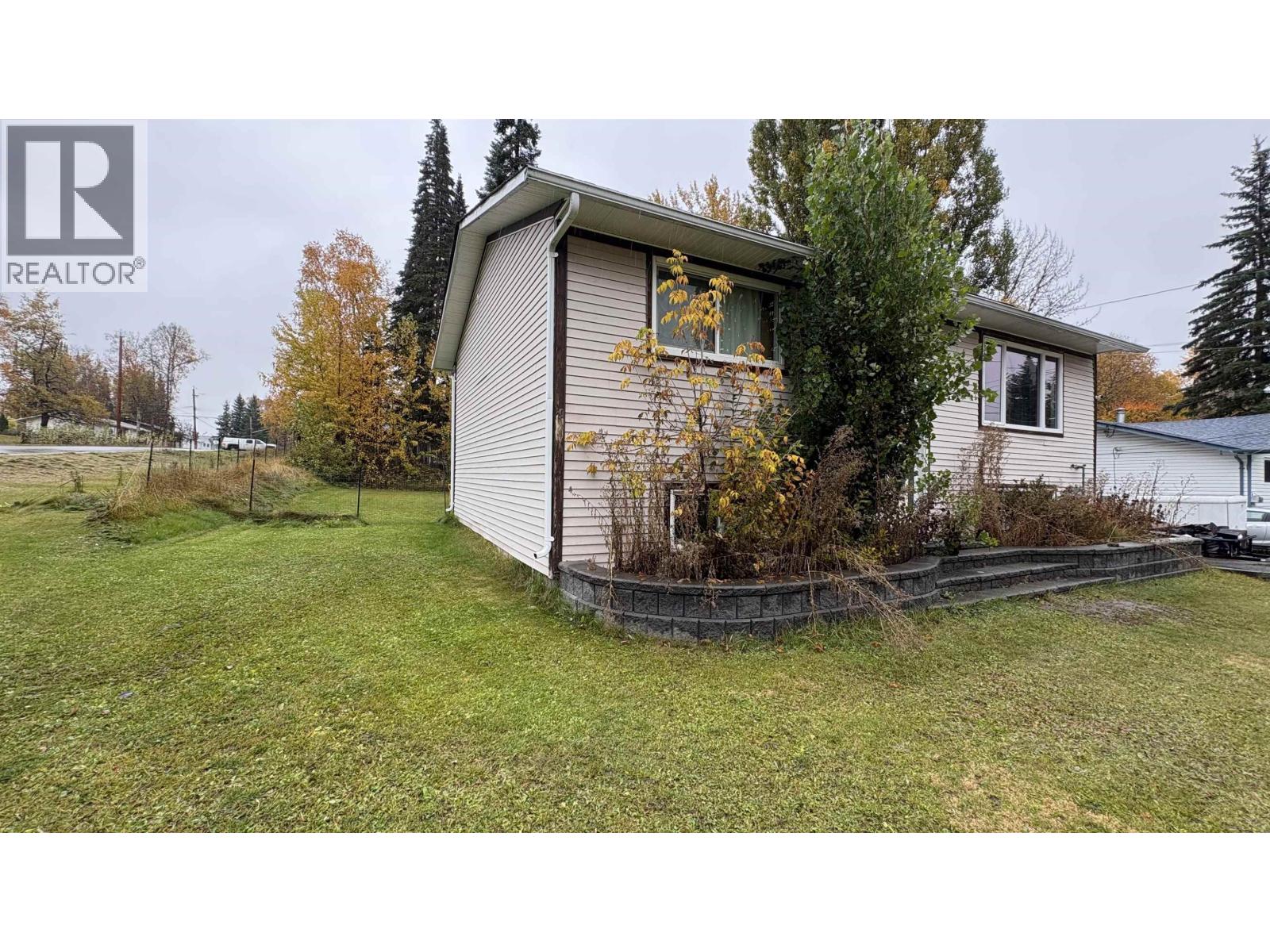 Primary bedroom of 3644 WILLOWDALE DRIVE · Prince George, BC