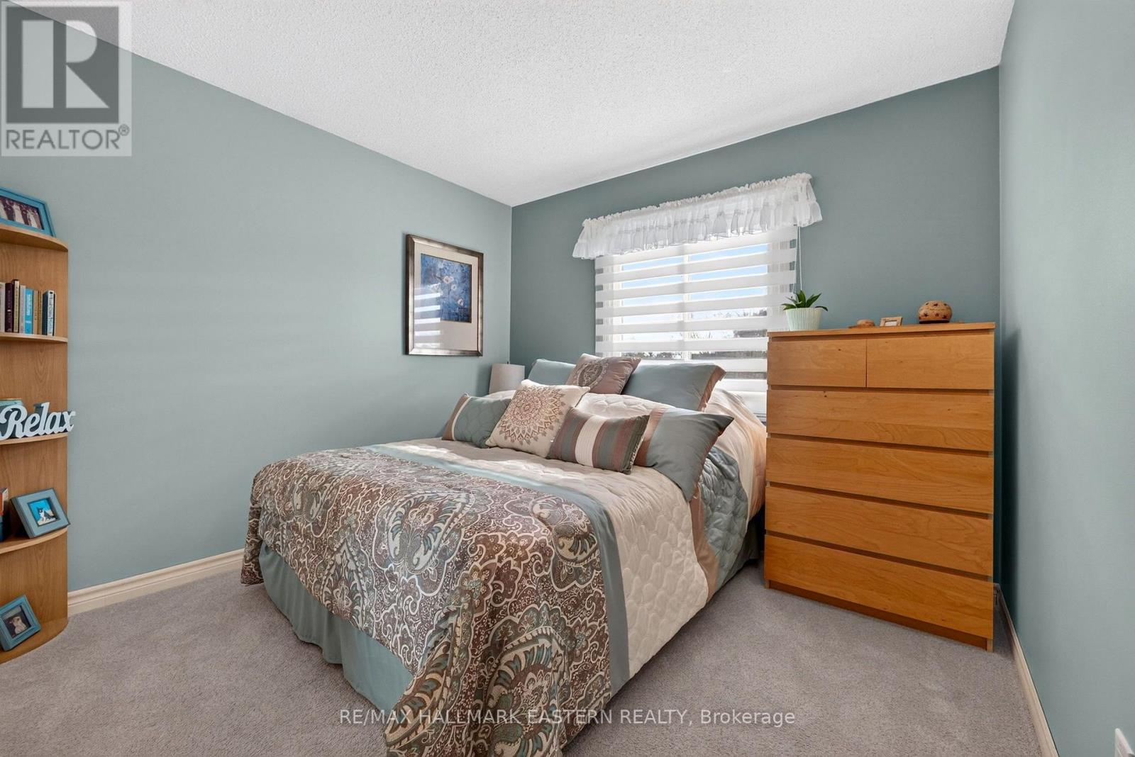 2296 Kawartha Heights Boulevard — photo 20
