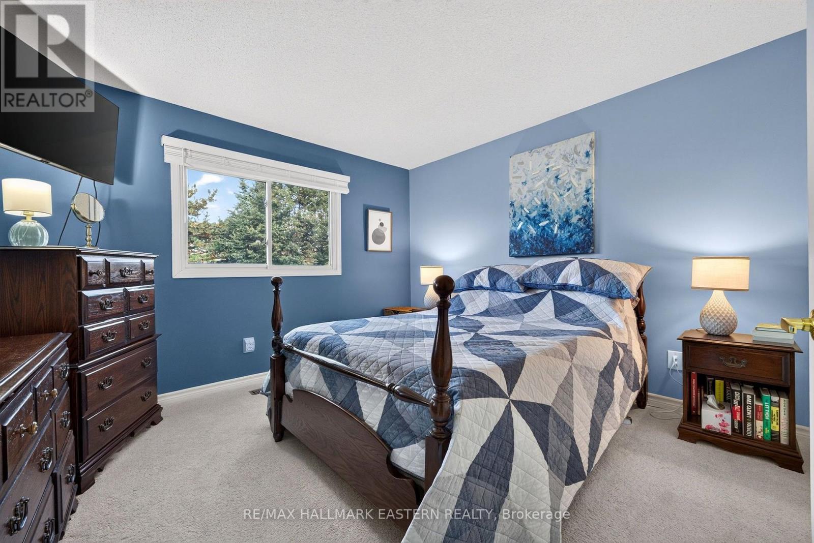 2296 Kawartha Heights Boulevard — photo 18